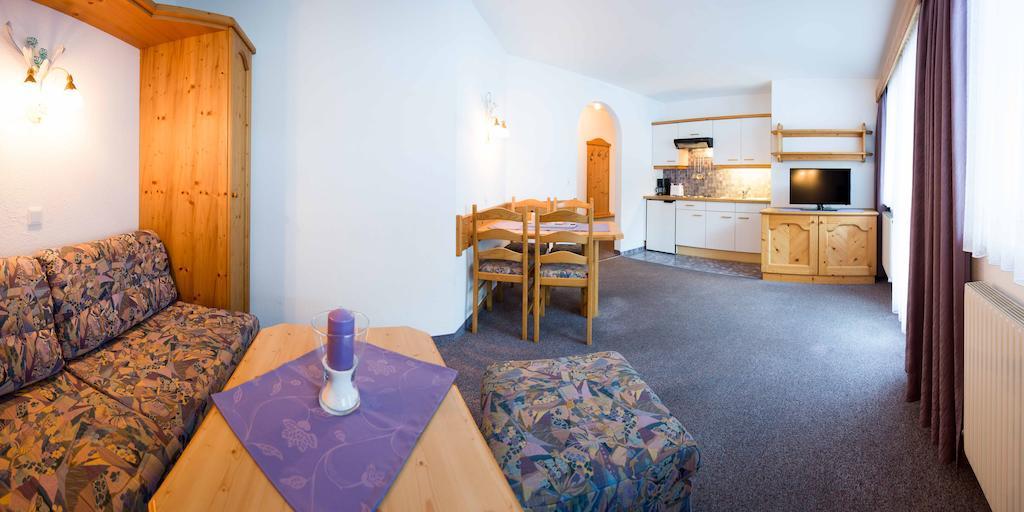 Pension Roasthof Neustift im Stubaital Esterno foto